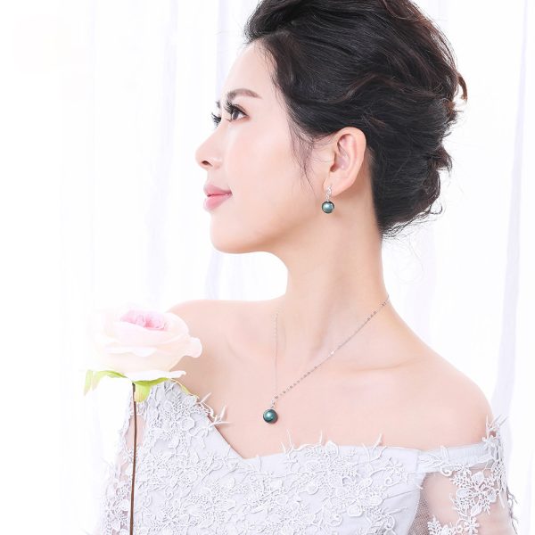 Simple Elegant Artificial Natural Tahitian Sea Black Pearl Pendant - Image 7