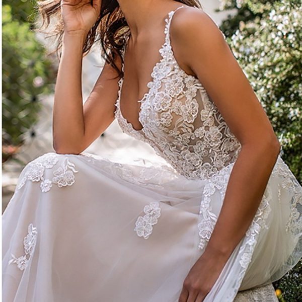 New Slim And Deep V Suspender Light Wedding Dress - Image 6