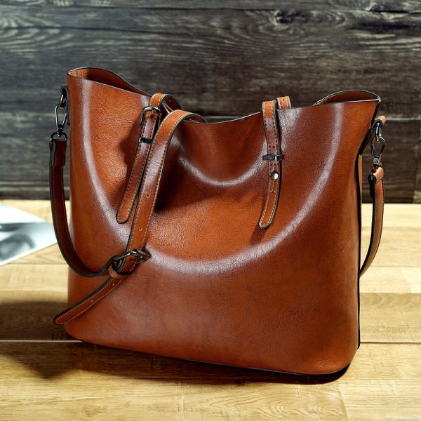 Simple Oil Wax Leather Shoulder Messenger Portable Tote Bag - Image 3