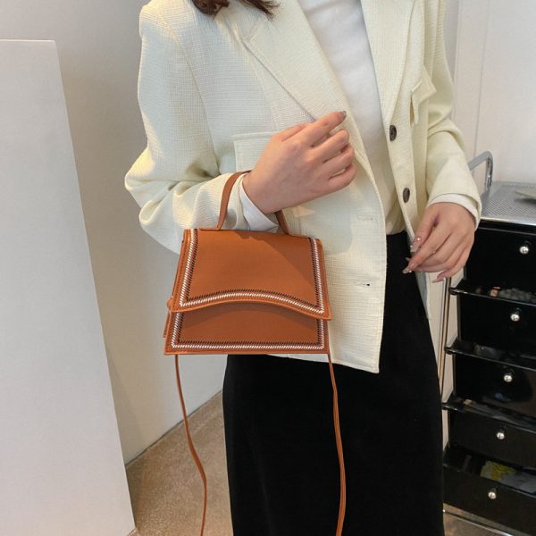 Temperament Wild Shoulder Crossbody Bag - Image 5