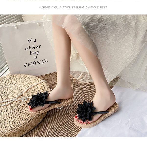 Gentle Woman Flowers All-matching Flat Shoes Non-slip Beach Sandals - Image 3