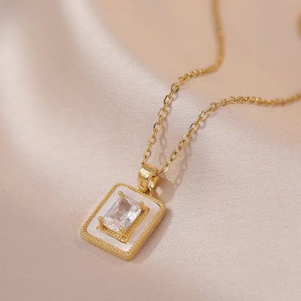Internet Celebrity Square Sugar Color Zircon Niche New Style Design Pendant Elegant Necklace