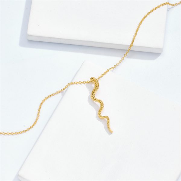 Female Creative Versatile Serpentine Pendant Necklace - Image 4