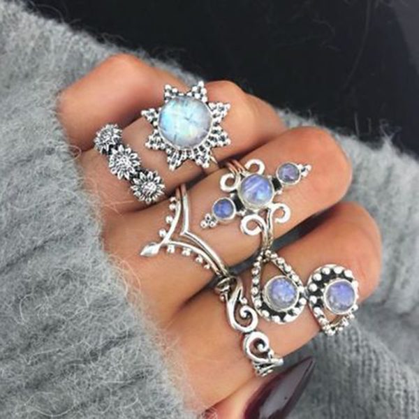 Women's Vintage Water Drop Diamond Ring Suit - Image 5