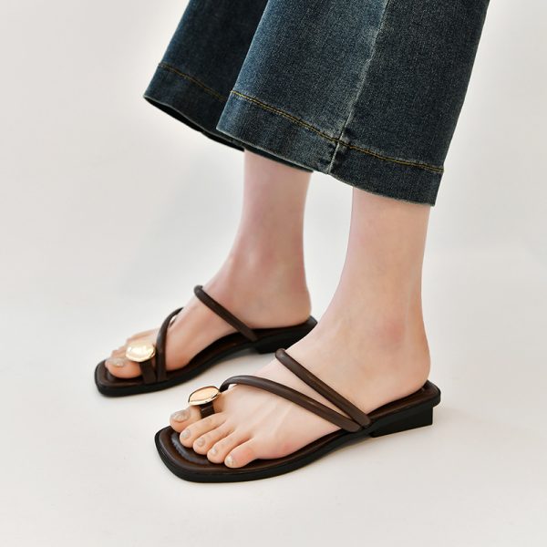 Women's Chunky Heel Small Golden Button Toe Covering Small Wedge Beach Outdoor Slippers - Image 6